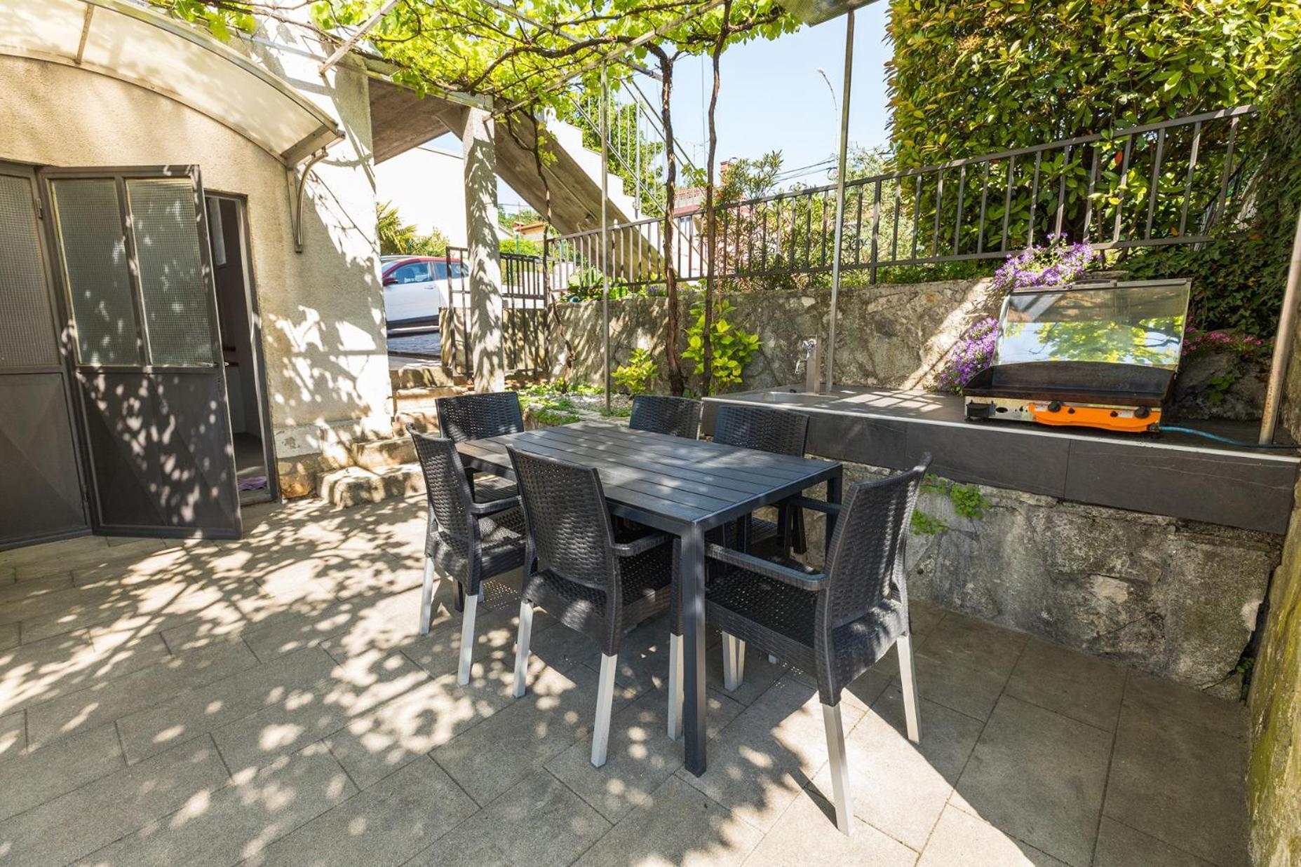 Apartments Dorijan With Pool Матульи Экстерьер фото