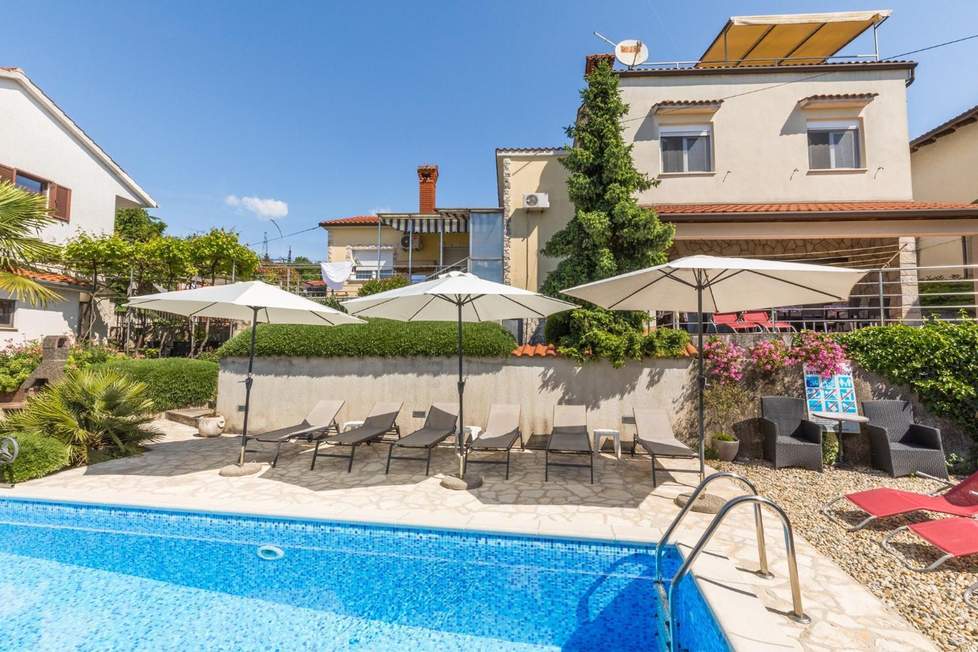 Apartments Dorijan With Pool Матульи Экстерьер фото