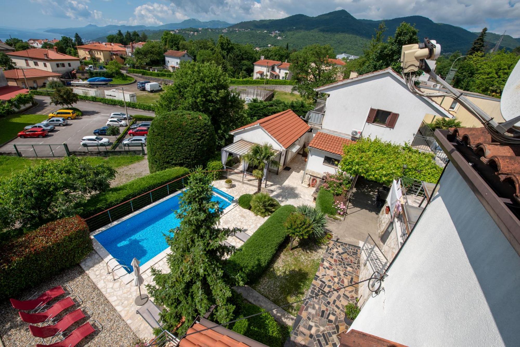 Apartments Dorijan With Pool Матульи Экстерьер фото