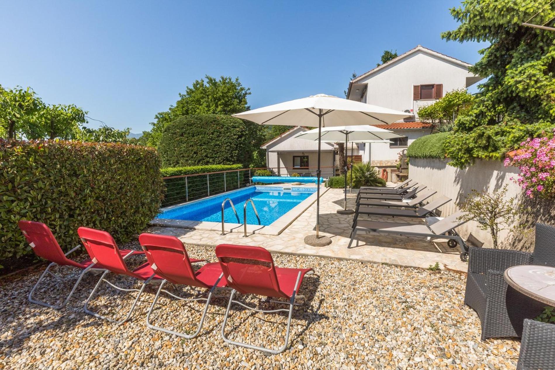 Apartments Dorijan With Pool Матульи Экстерьер фото